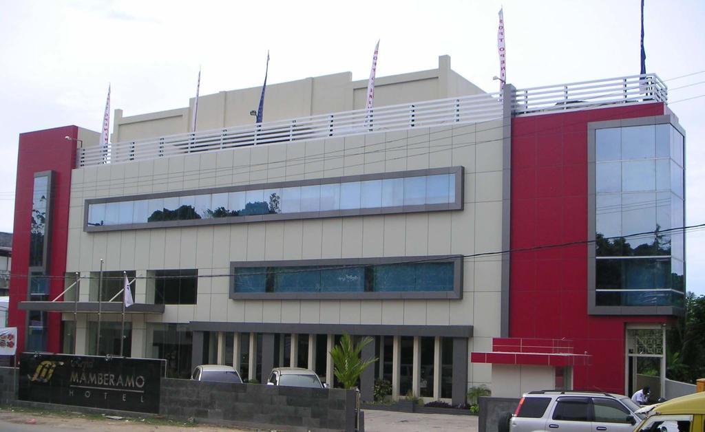 Royal Mamberamo Hotel Sorong Zewnętrze zdjęcie