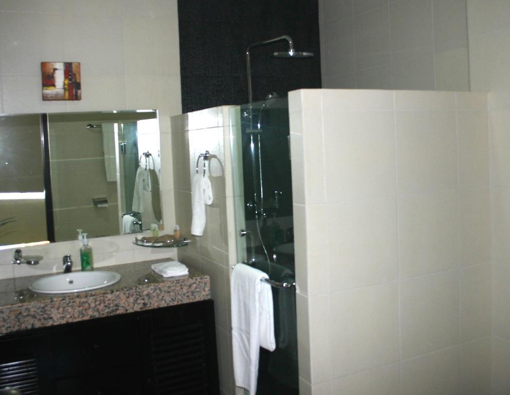 Royal Mamberamo Hotel Sorong Pokój zdjęcie