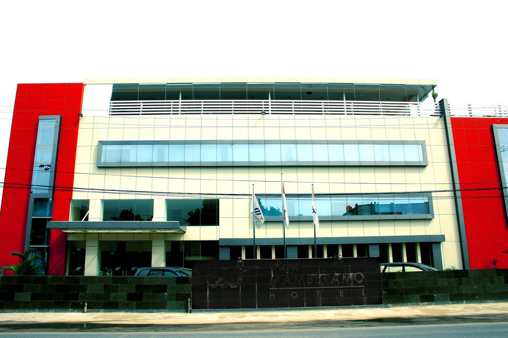 Royal Mamberamo Hotel Sorong Zewnętrze zdjęcie