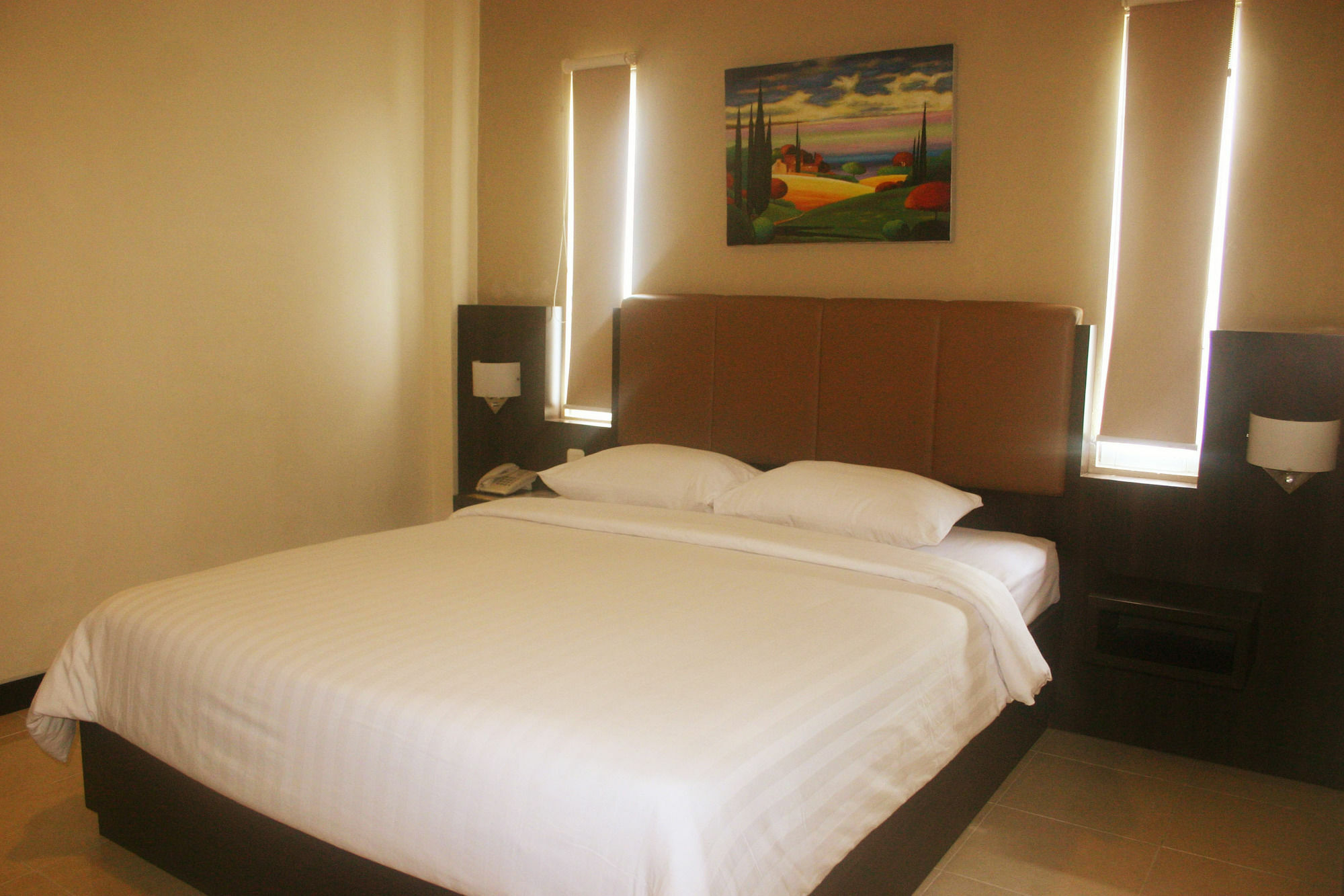 Royal Mamberamo Hotel Sorong Zewnętrze zdjęcie